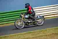 Vintage-motorcycle-club;eventdigitalimages;mallory-park;mallory-park-trackday-photographs;no-limits-trackdays;peter-wileman-photography;trackday-digital-images;trackday-photos;vmcc-festival-1000-bikes-photographs